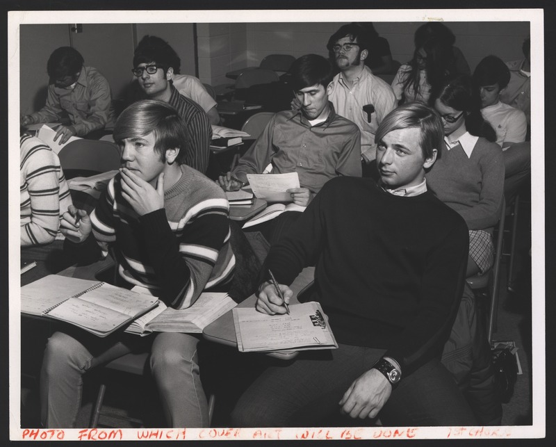 Students_1970s_classes_004.tif