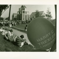 Students and faculty gather for the opening of the Harry C. Trexler Library, October 1988.